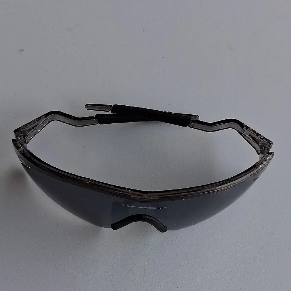 Oakley experience cutting